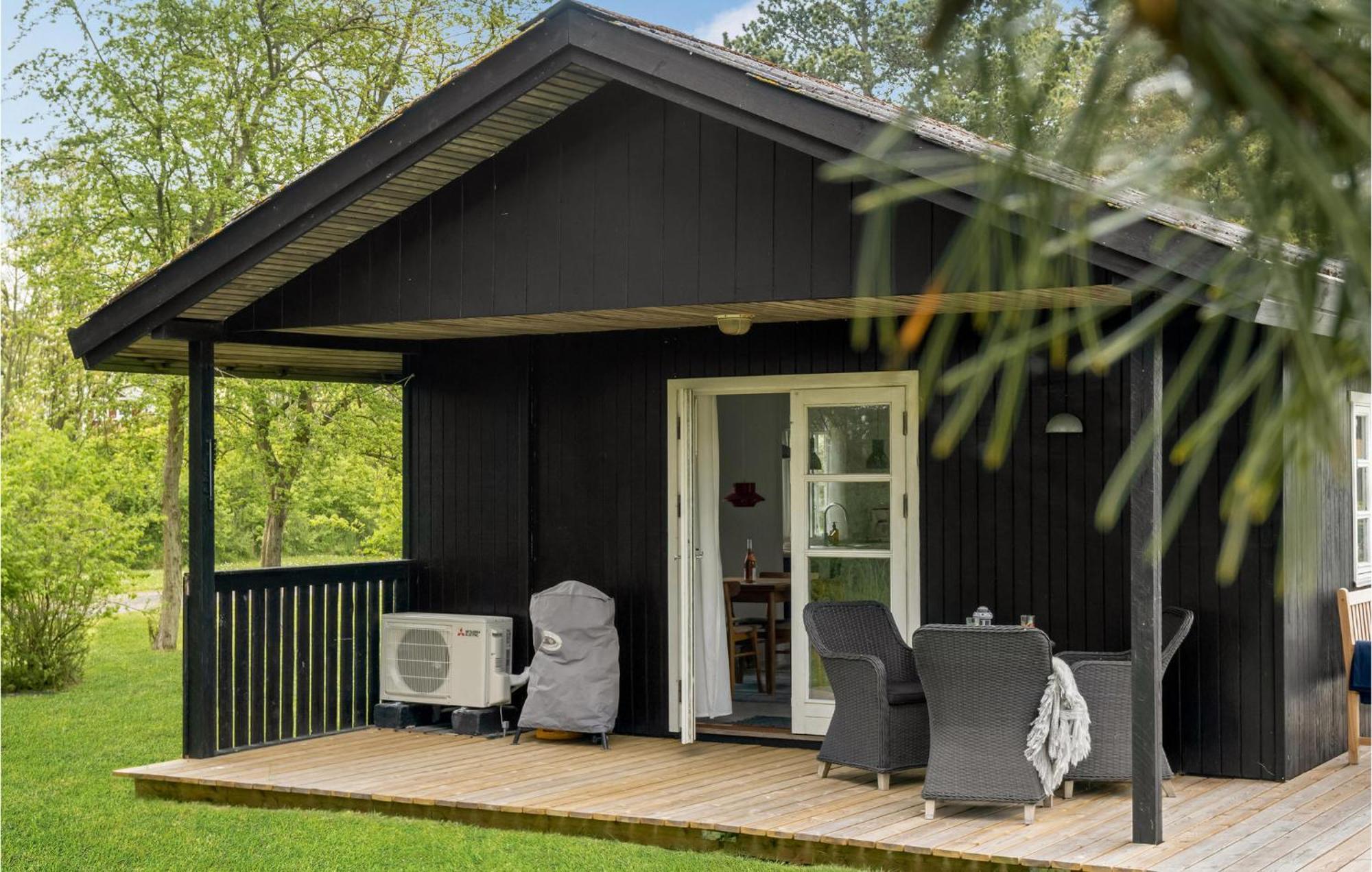 2 Bedroom Cozy Home In Nakskov Eksteriør billede